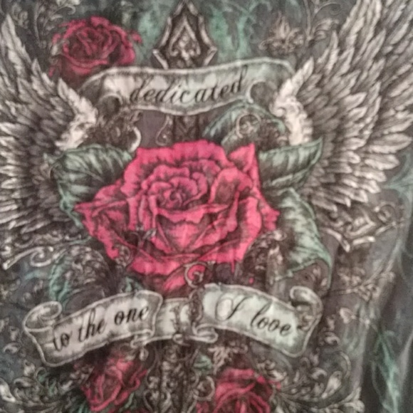 Womens graphic v cut tee size s - Picture 3 of 3